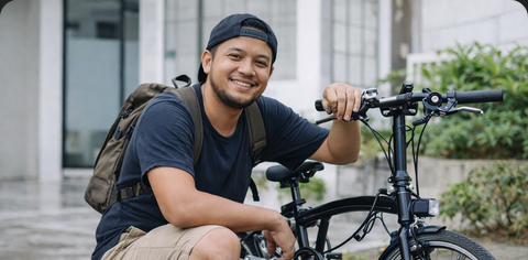 Dimas Tangerang dengan Brompton bekasnya