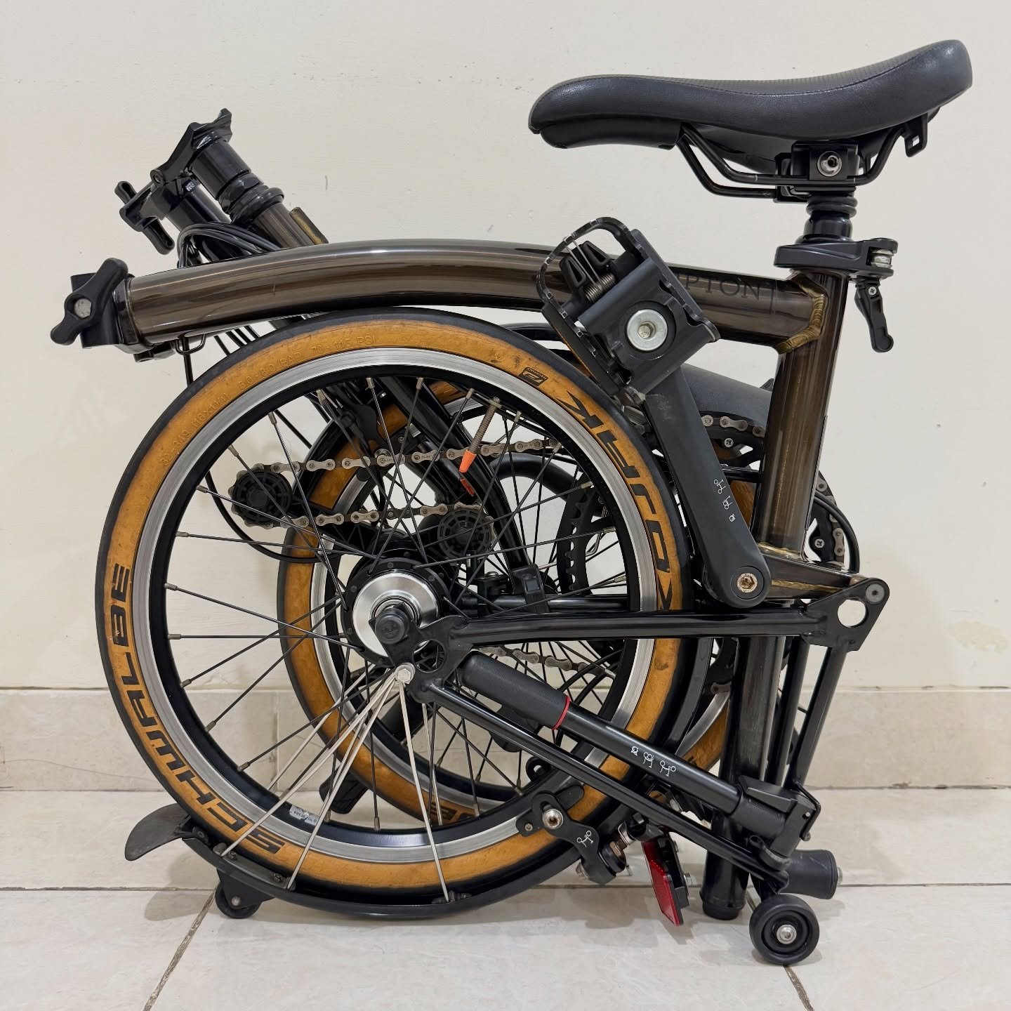 Brompton H6L Black Lacquer Black Edition 2021 (8) - Brompton Bekas Brompton H6L Black Lacquer Black Edition 2021
