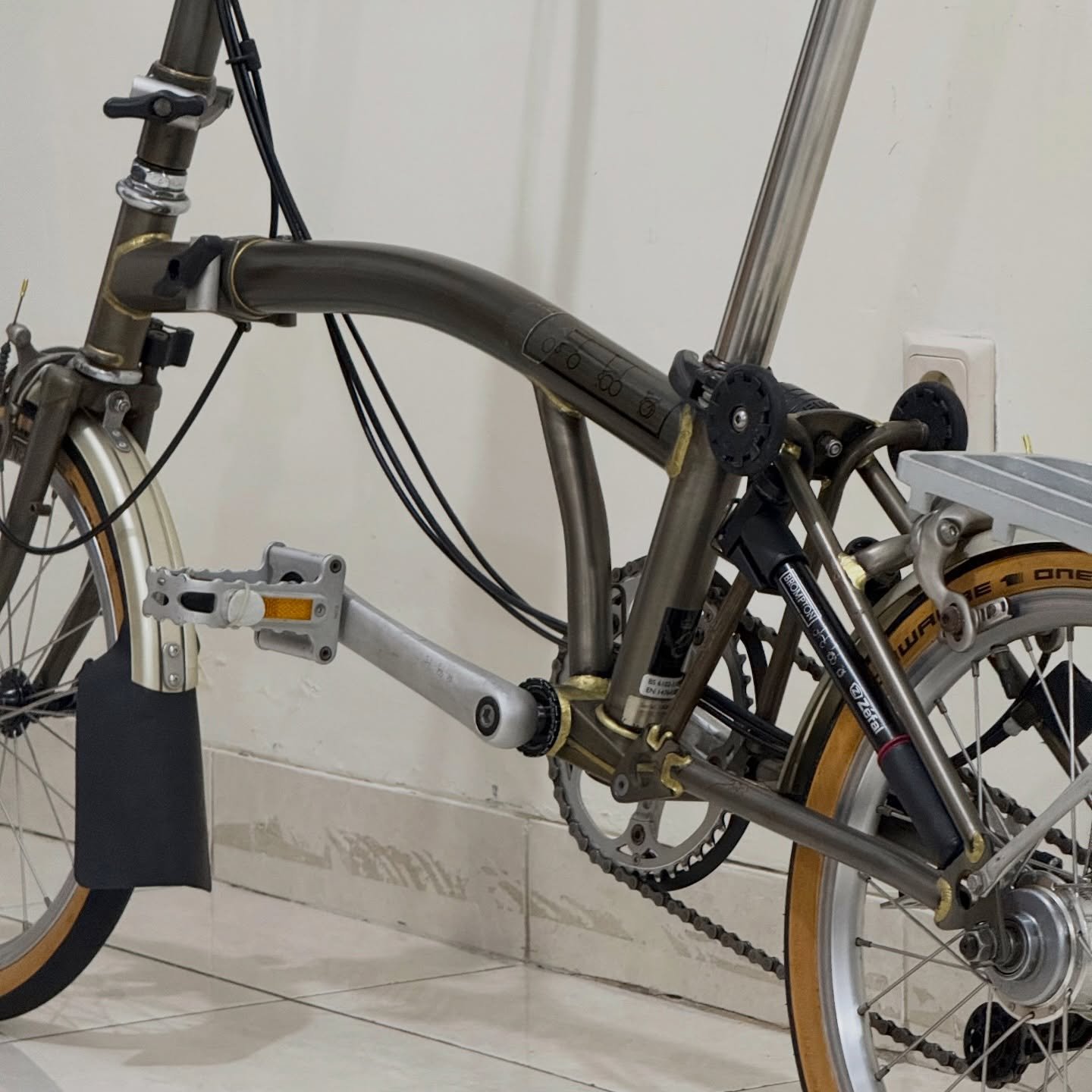 Brompton H6R Raw Lacquer 2014 Good Condition dengan Brooks B17 (6) - Brompton Bekas