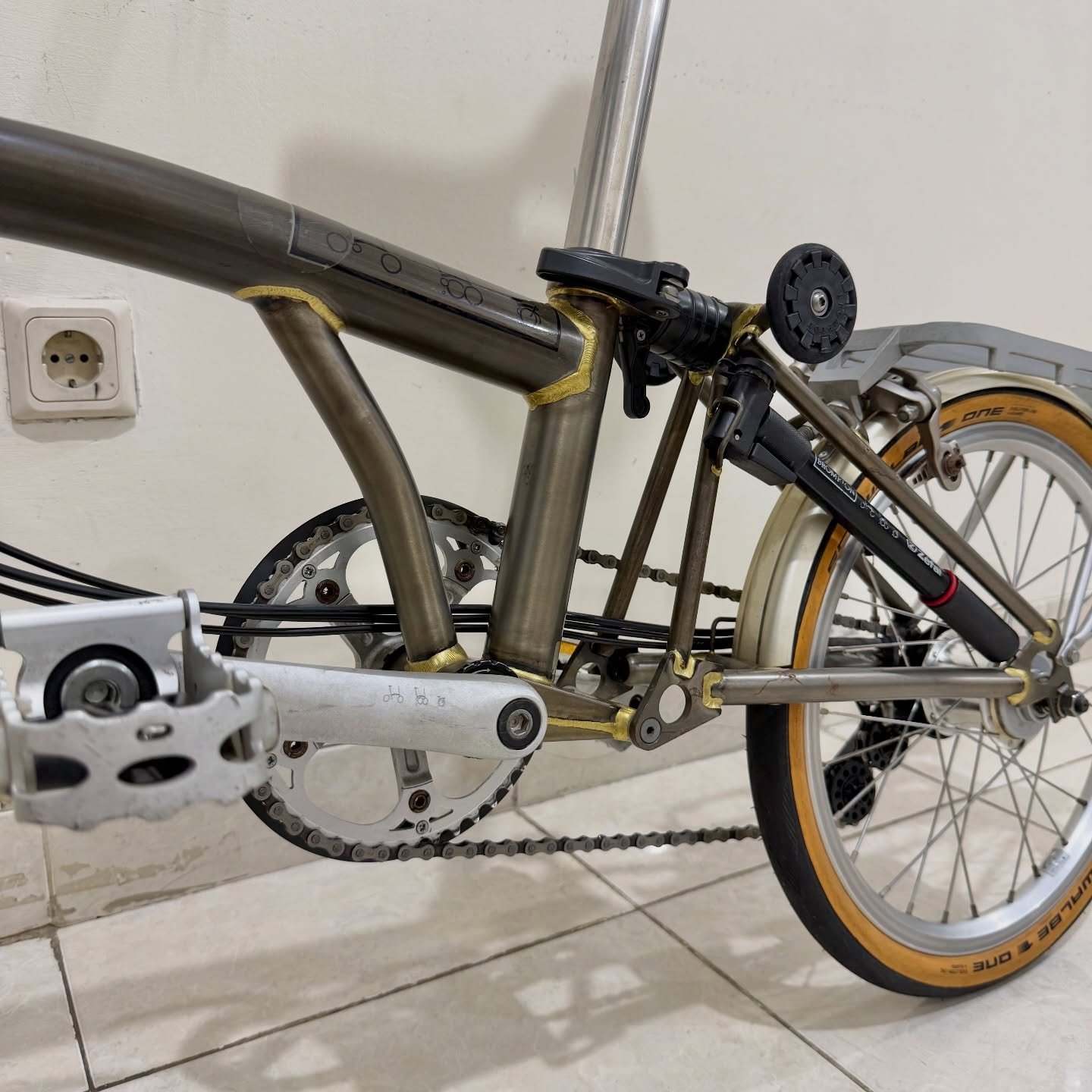 Brompton H6R Raw Lacquer 2014 Good Condition dengan Brooks B17 (9) - Brompton Bekas