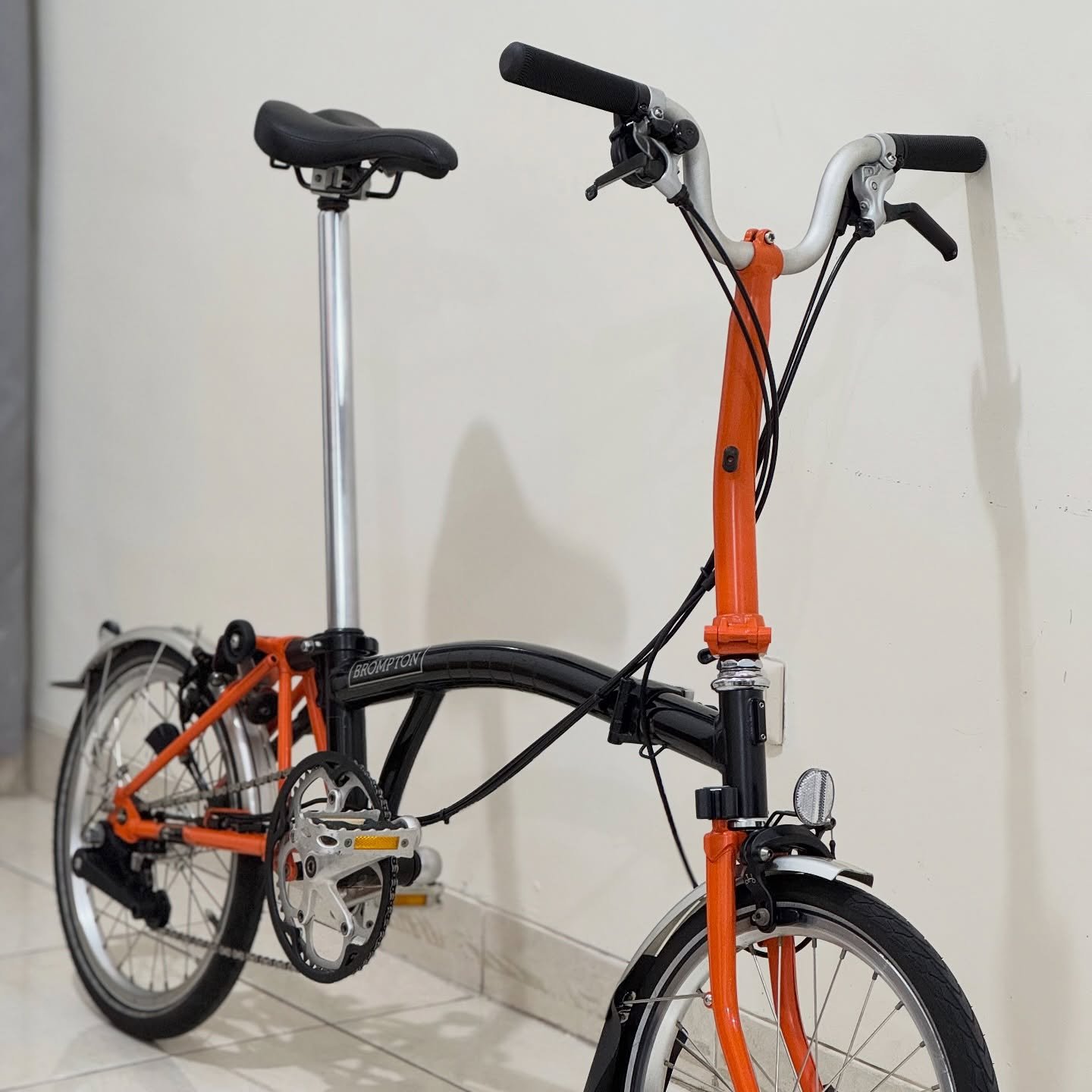 Brompton M6L Black Orange 2019 2 - Brompton Bekas