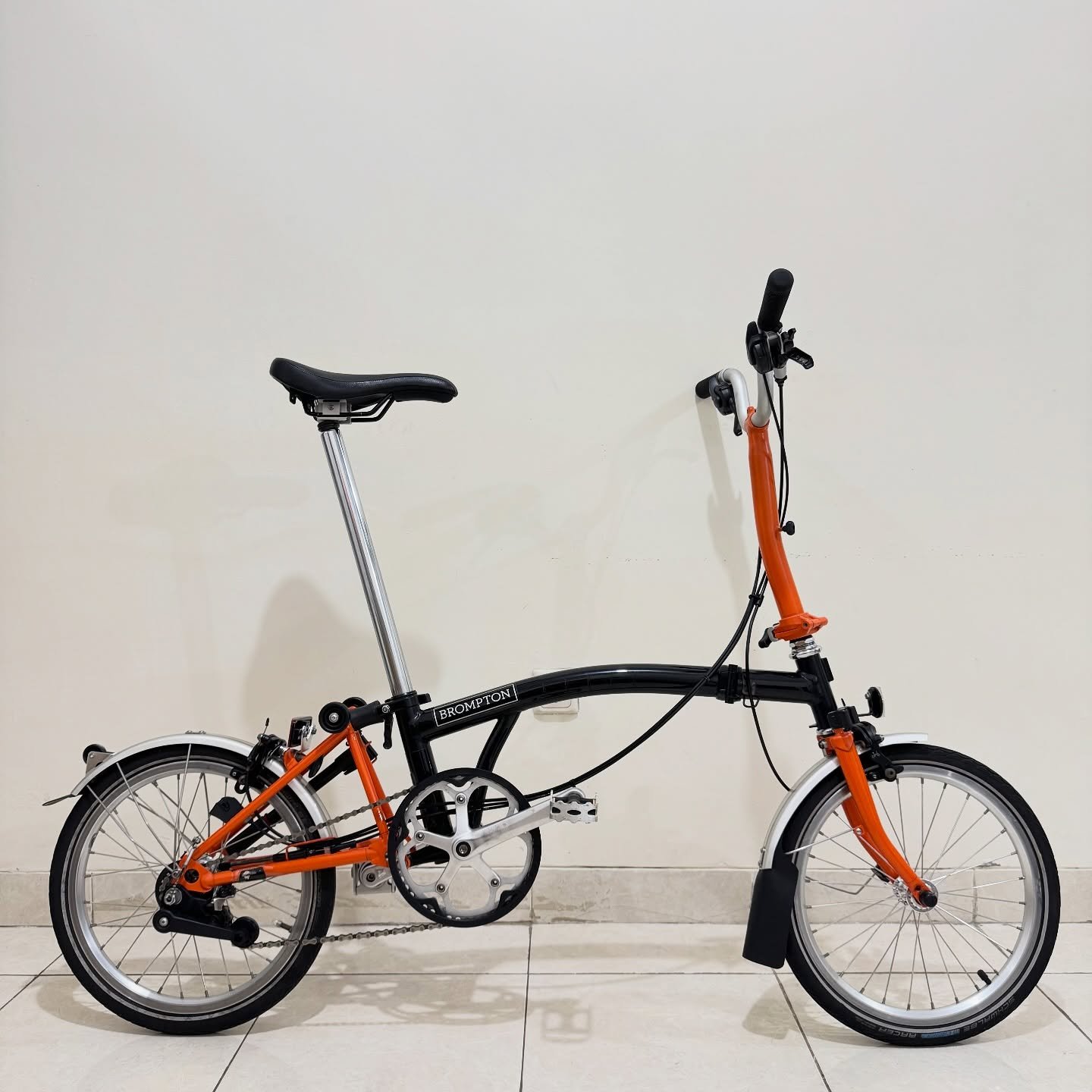 Brompton M6L Black Orange 2019 9 - Brompton Bekas