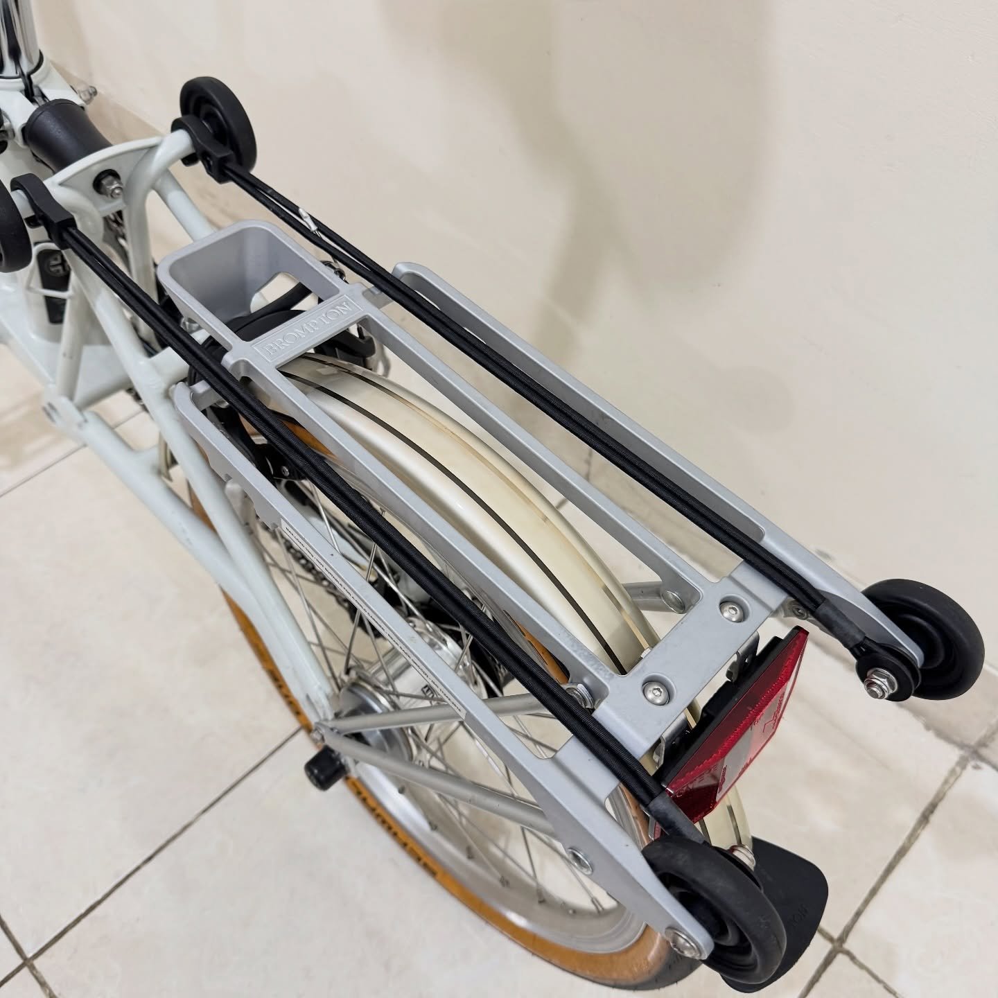 Brompton M6R Papyrus White 2020 3 - Brompton Bekas