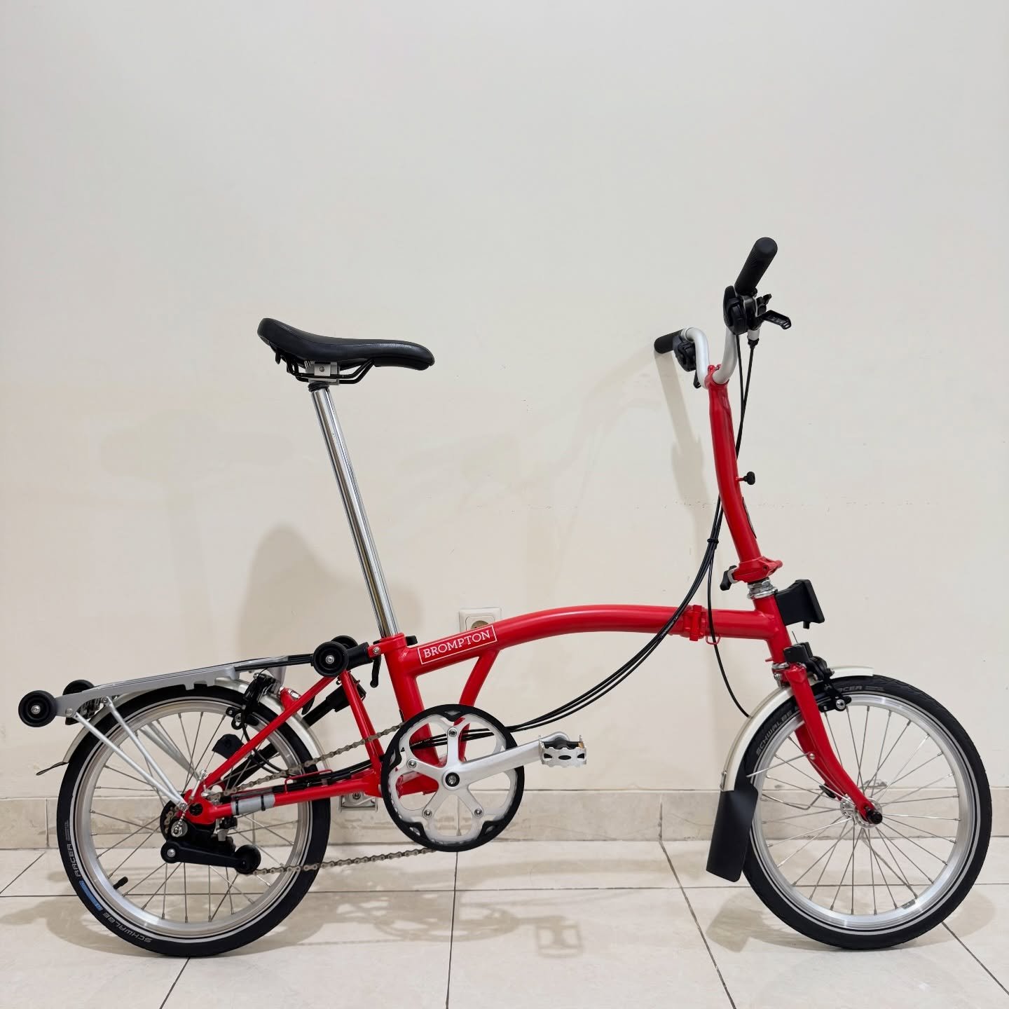 Brompton M6R Red Rocket 2019 Like New 98 Original 4 - Brompton Bekas