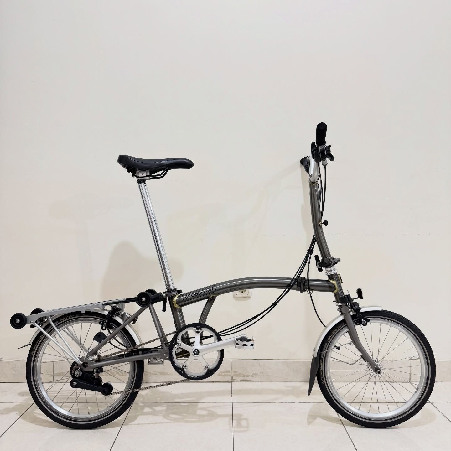 Brompton M6R-X Raw Lacquer Titanium 2020 10 - Brompton Bekas
