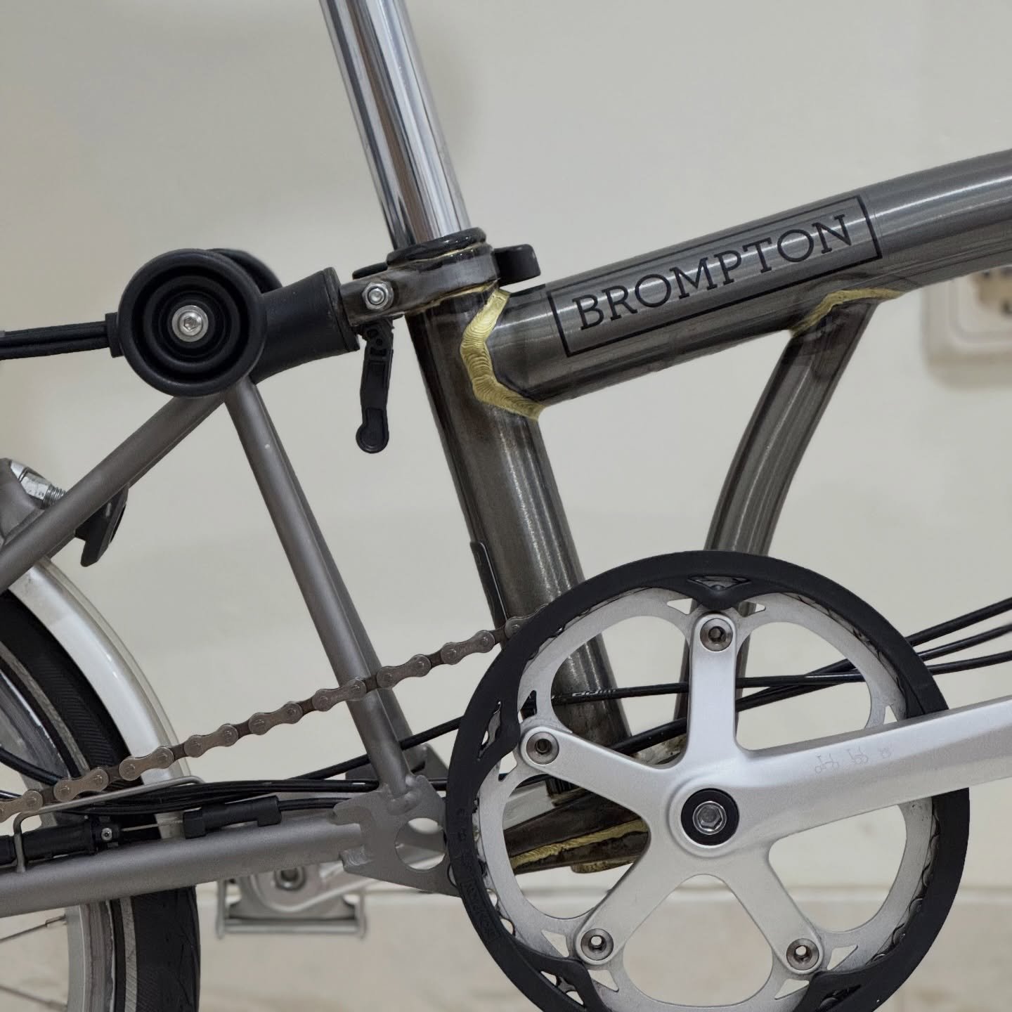 Brompton M6R-X Raw Lacquer Titanium 2020 6 - Brompton Bekas