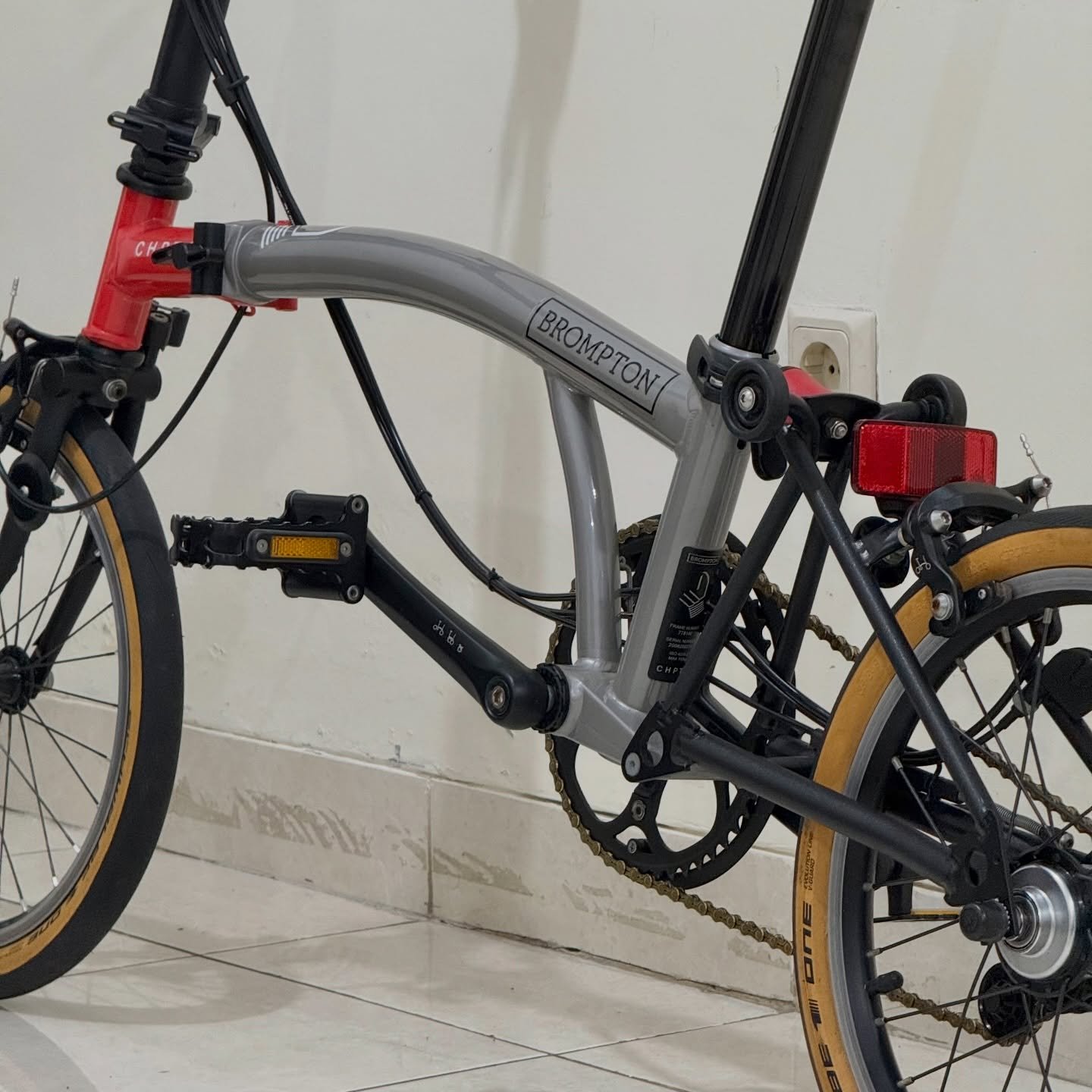 Brompton S6E-X CHPT3 V3 Titanium 2020 Like New Superlight (7) - Brompton Bekas