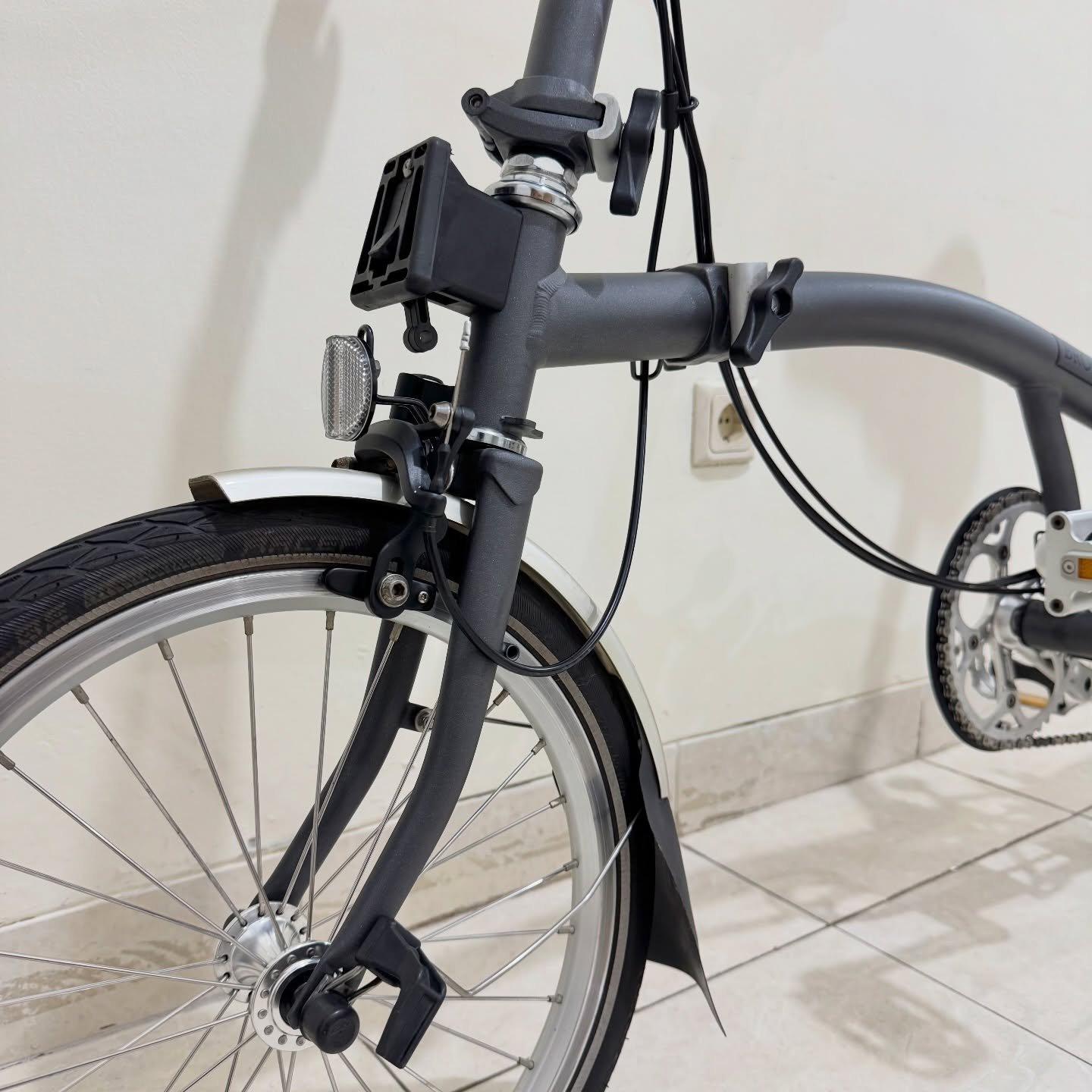 Brompton S6L Black Lacquer Black Edition 2020 2 - Brompton Bekas