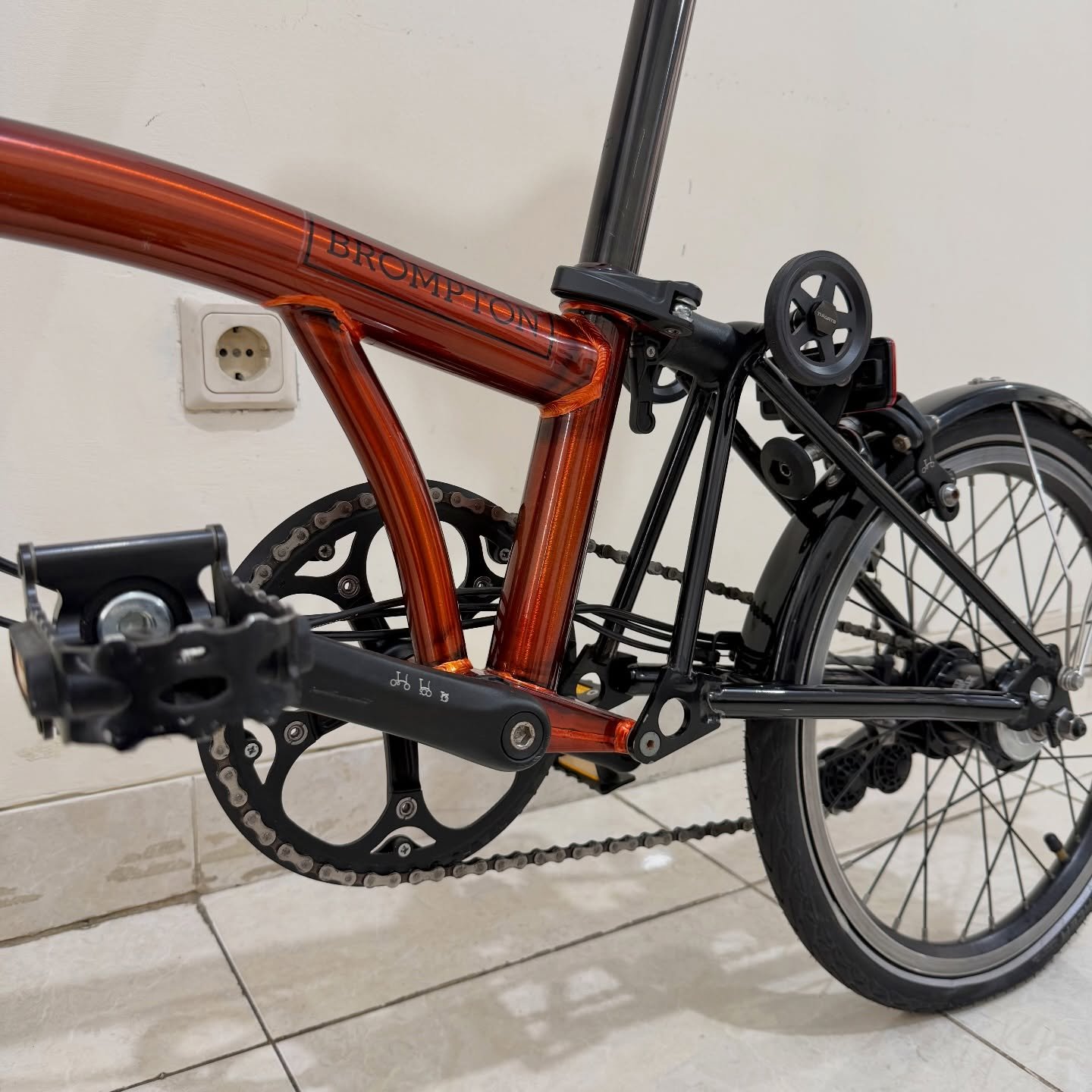 Brompton S6L-X Flame Lacquer Black Edition 2020 Titanium Superlight (6) - Brompton Bekas