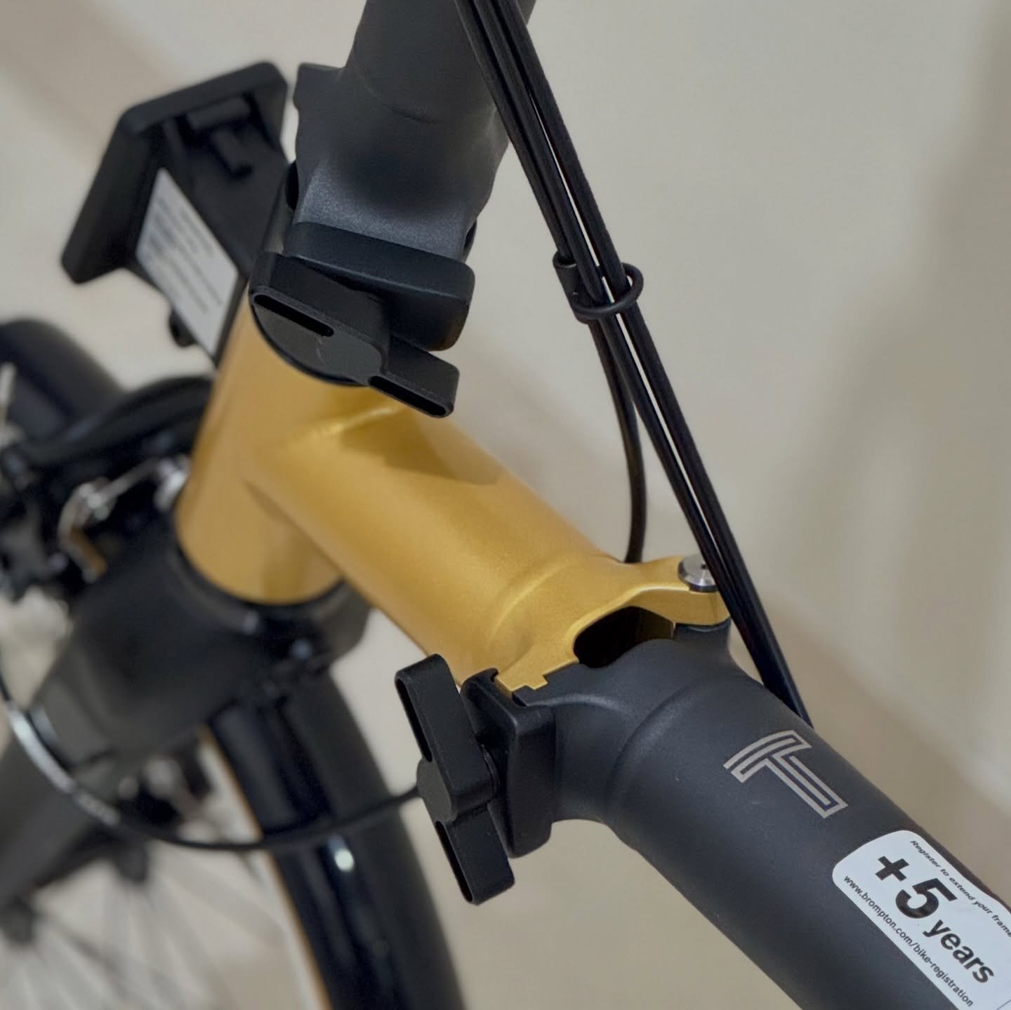 Brompton T Line Ceratech Black Gold Limited Titanium Edition 2 - Brompton Bekas