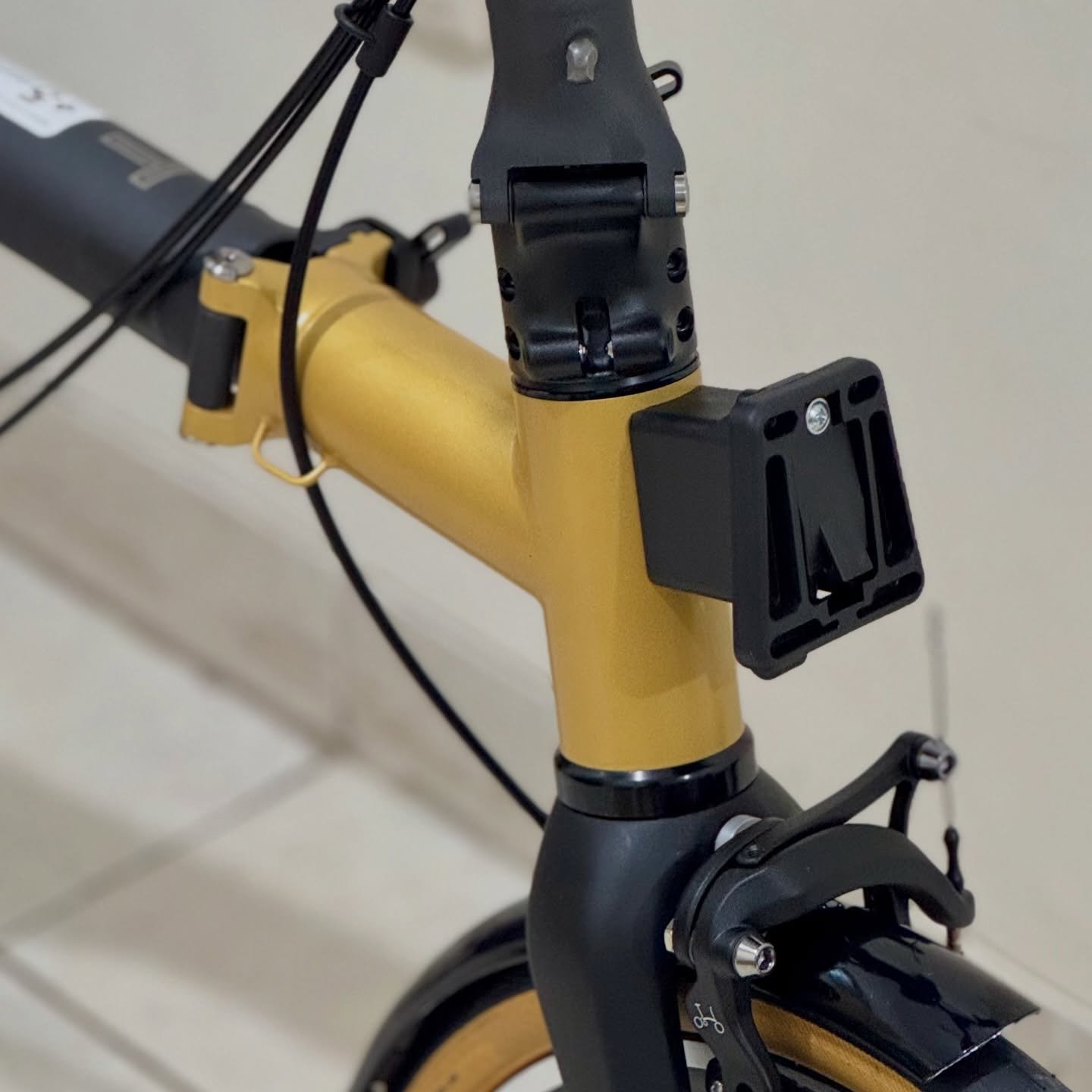 Brompton T Line Ceratech Black Gold Limited Titanium Edition 3 - Brompton Bekas