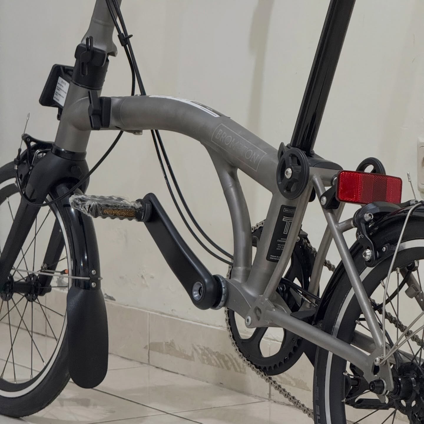 Brompton T Line S4L-X Titanium 2022 (3) - Brompton Bekas