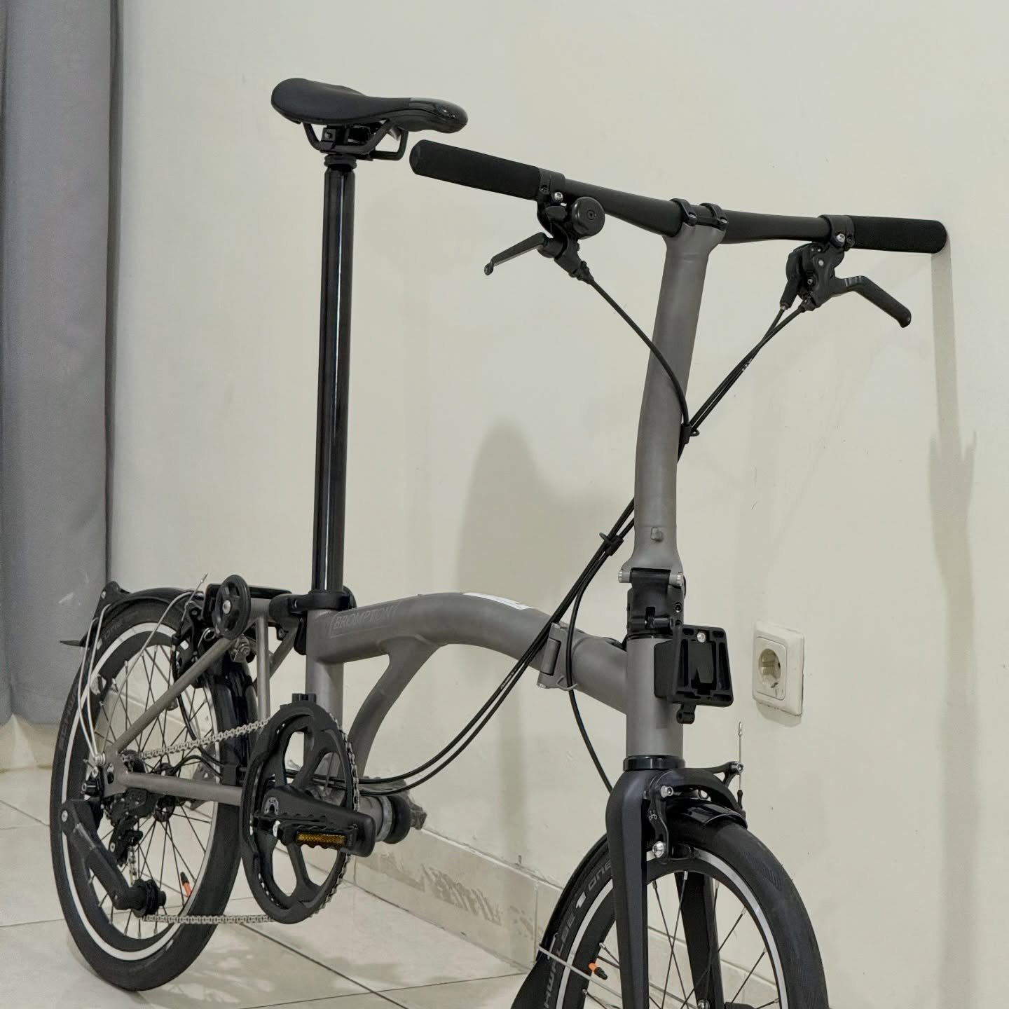 Brompton T Line S4L-X Titanium 2022 (5) - Brompton Bekas