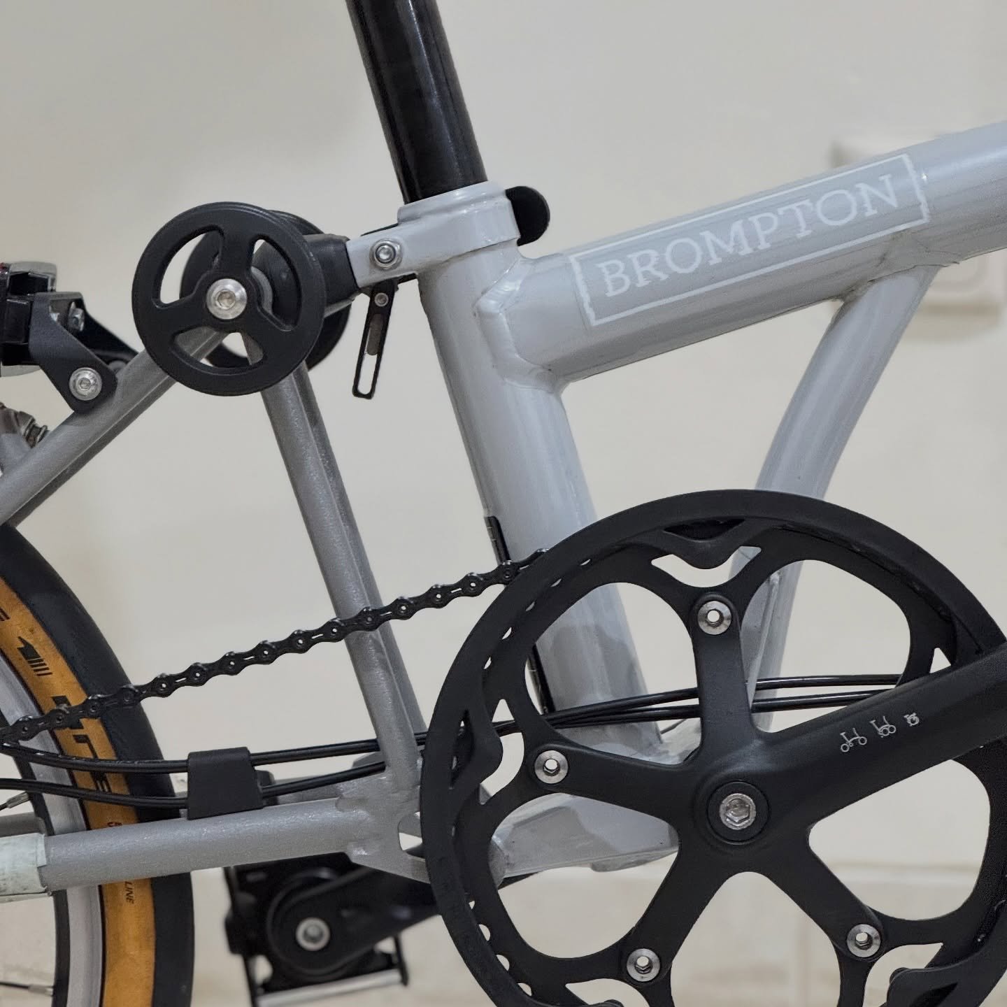 Limited Edition Brompton S4E-X CHPT3 V4 2022M 8 - Brompton Bekas