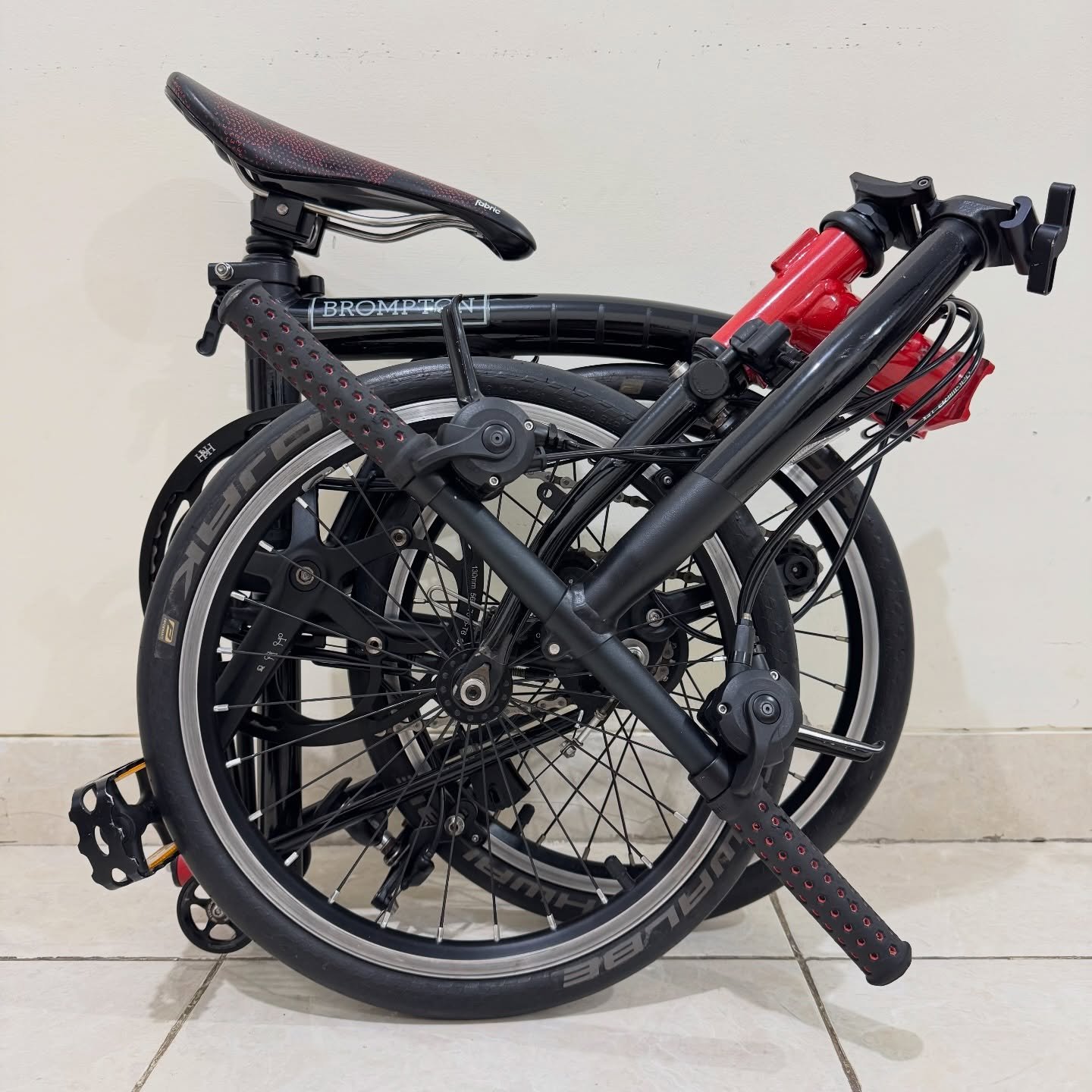 Limited Edition Brompton S6E-X CHPT3 V2 2019 Titanium Superlight 1 - Brompton Bekas Limited Edition Brompton S6E-X CHPT3 V2 2019